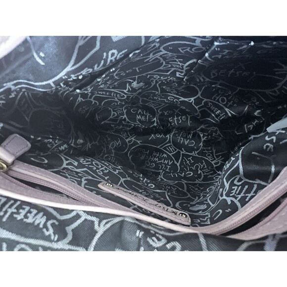 Betsey Johnson Purse Backpack Bag Girls Pink Bow Quilted Hearts Coquette Y2K - Picture 13 of 15